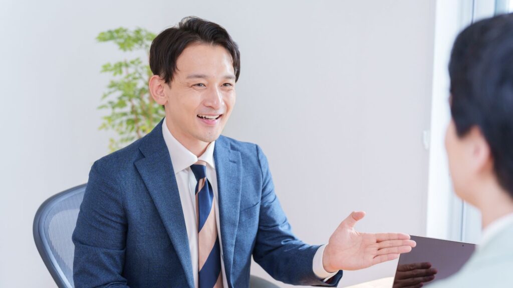 徹底したヒアリングと分析で真の課題を浮き彫りにし、オーダーメイド設計